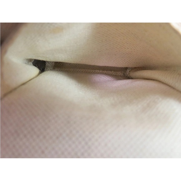 Gucci Burgundy Embossed Shoulder Bag - Picture 9 of 13